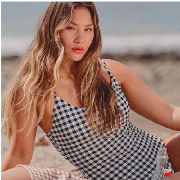 Andie Multicolor Gingham Print The Amalfi Seersucker One-Piece Swimsuit Size M - Picture 2 of 11